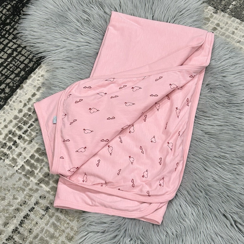 Kate Quinn Little Liam Pink Heart Sunglasses Double Layer Blanket Approx 44"X48"